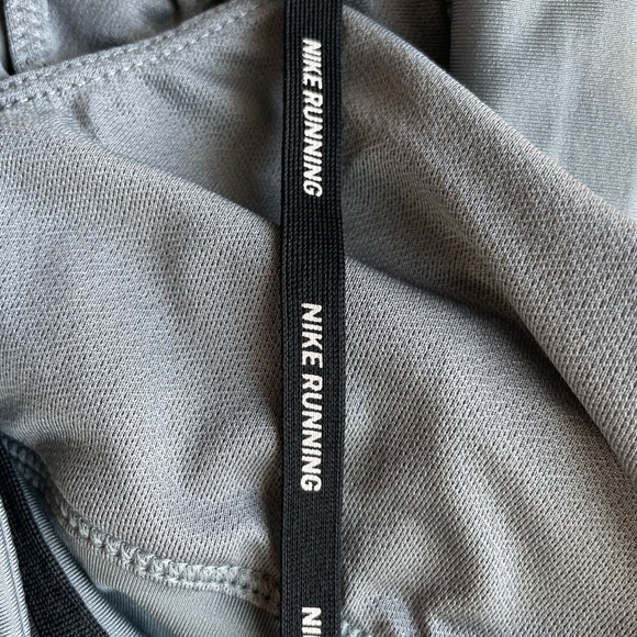 Nike Running Shorts Womens Small Gray Dry-FIT Athletic Training Gym - Picture 4 of 5